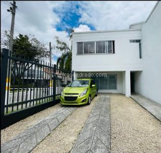 Casa de 5 alcobas en venta en Potosi Pontevedra, Bogotá, 458 m² · foto 3 de 20