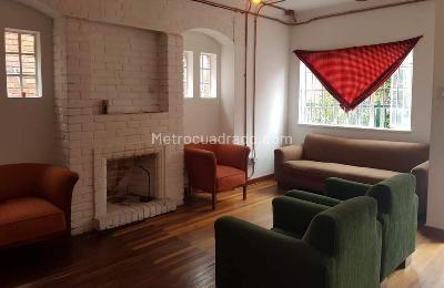 Casa en venta en Quinta Camacho, Bogotá · foto 3 de 6