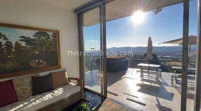 Casa de 5 alcobas en venta en Sindamanoy, Chía, 1100 m² · foto 2 de 6