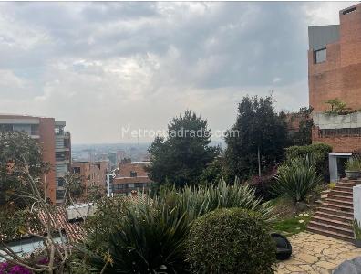 Casa de 3 alcobas en venta en Refugio Alto, Bogotá, 500 m² · foto 17 de 20