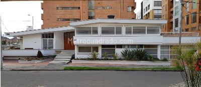 Casa de 5 alcobas en venta en Santa Bibiana, Bogotá, 860 m² · foto 2 de 4