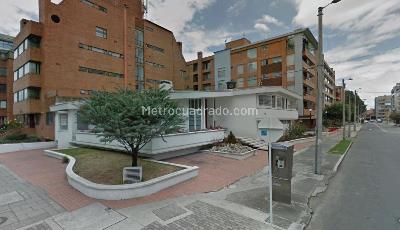 Casa de 5 alcobas en venta en Santa Bibiana, Bogotá, 860 m² · foto 3 de 4
