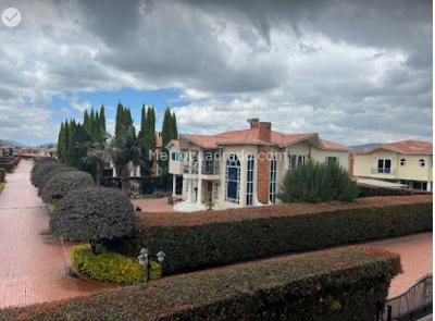 Casa en venta en Cajica Vereda Chuntame, Cajicá · foto 2 de 4