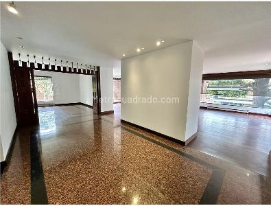 Apartamento de 4 alcobas en venta en Refugio Alto, Bogotá, 524 m² · foto 12 de 20