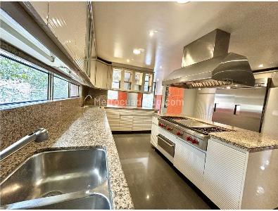 Apartamento de 4 alcobas en venta en Refugio Alto, Bogotá, 524 m² · foto 19 de 20
