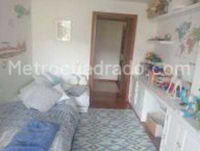 Apartamento de 3 alcobas en venta en Chico Norte, Bogotá, 162 m² · foto 8 de 12