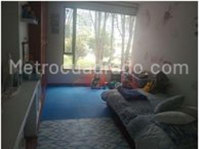 Apartamento de 3 alcobas en venta en Chico Norte, Bogotá, 162 m² · foto 9 de 12