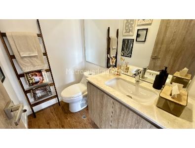 Apartamento en venta en Santa Barbara Occidental, Bogotá · foto 9 de 16