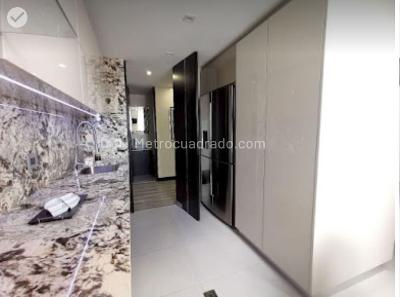 Apartamento de 1 alcoba en venta en Santa Barbara Occidental, Bogotá, 137 m² · foto 12 de 13