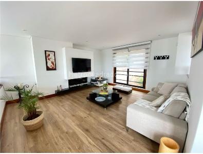 Casa de 4 alcobas en venta en Bosques De Medina, Bogotá, 425 m² · foto 2 de 20