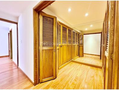 Apartamento de 3 alcobas en venta en La Cabrera, Bogotá, 312 m² · foto 7 de 20