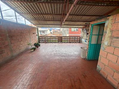 Casa de 5 alcobas en venta en Trinidad Galan, Bogotá, 250 m² · foto 18 de 20