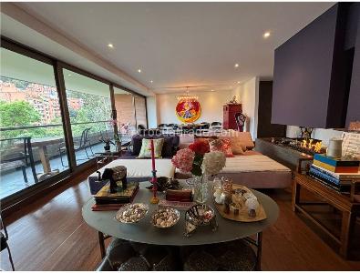 Apartamento en venta en Los Rosales, Bogotá · foto 2 de 13
