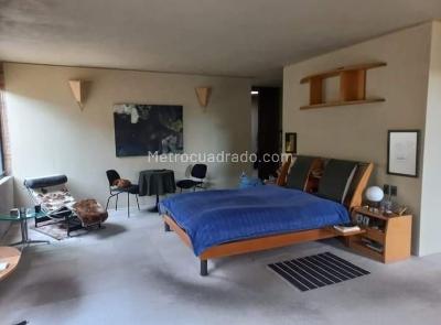 Casa de 5 alcobas en venta en Sindamanoy, Chía, 1050 m² · foto 2 de 10