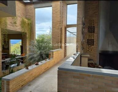 Casa de 5 alcobas en venta en Sindamanoy, Chía, 1050 m² · foto 5 de 10
