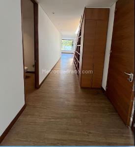 Apartamento en venta en Santa Barbara Alta, Bogotá · foto 2 de 20