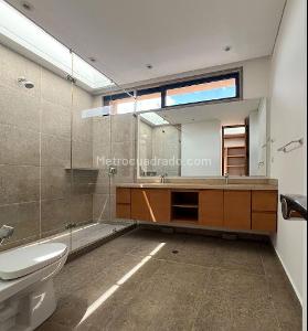 Apartamento en venta en Santa Barbara Alta, Bogotá · foto 20 de 20