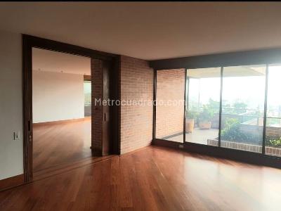 Apartamento en venta en Las Rosales, Bogotá · foto 7 de 10