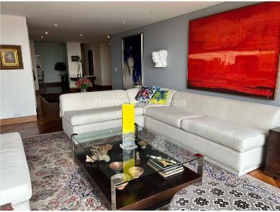 Apartamento de 4 alcobas en venta en Refugio Alto, Bogotá, 296 m² · foto 13 de 20