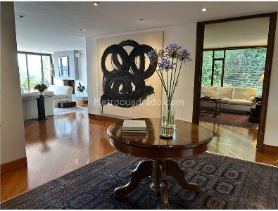 Apartamento de 4 alcobas en venta en Refugio Alto, Bogotá, 296 m² · foto 18 de 20