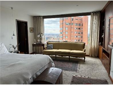 Apartamento de 4 alcobas en venta en Refugio Alto, Bogotá, 296 m² · foto 5 de 20