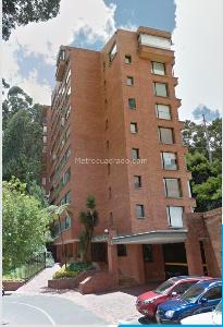 Apartamento de 3 alcobas en venta en El Refugio Chico, Bogotá, 330 m² · foto 7 de 7