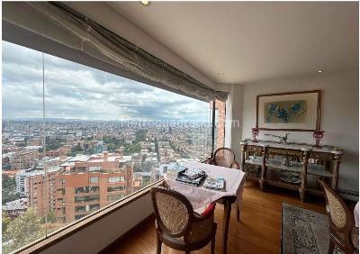 Apartamento en venta en Chico Alto, Bogotá · foto 2 de 18