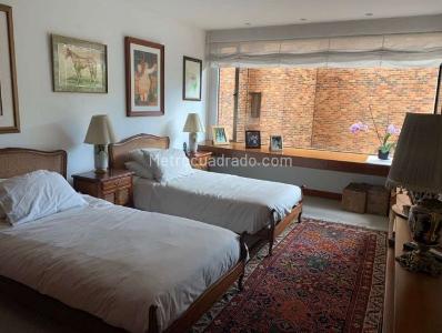 Apartamento en venta en Chico Alto, Bogotá · foto 4 de 18