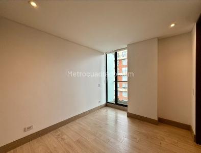 Apartamento en venta en Chico Norte, Bogotá · foto 2 de 9