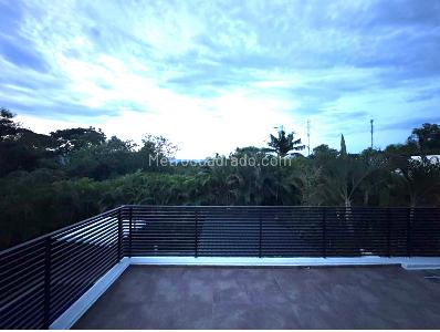 Casa de 4 alcobas en venta en Lagos Del Peñon, Girardot, 180 m² · foto 2 de 20