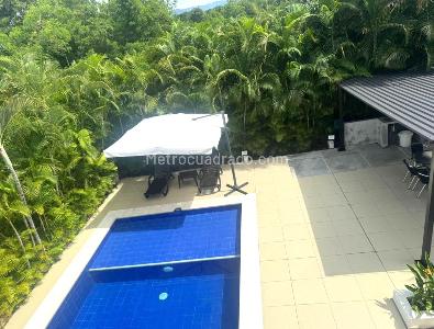 Casa de 4 alcobas en venta en Lagos Del Peñon, Girardot, 180 m² · foto 9 de 20