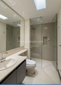 Apartamento de 5 alcobas en venta en Chico Navarra, Bogotá, 337 m² · foto 13 de 20