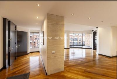 Apartamento de 5 alcobas en venta en Chico Navarra, Bogotá, 337 m² · foto 19 de 20