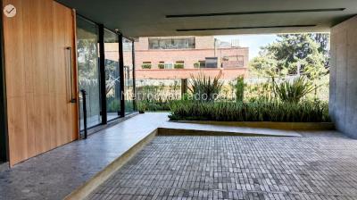 Apartamento de 4 alcobas en venta en La Cabrera, Bogotá, 290 m² · foto 2 de 20