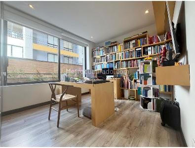Apartamento de 3 alcobas en venta en Chico Norte, Bogotá, 130 m² · foto 8 de 19