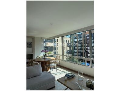 Apartamento de 2 alcobas en venta en Chico Norte, Bogotá, 95 m² · foto 2 de 8