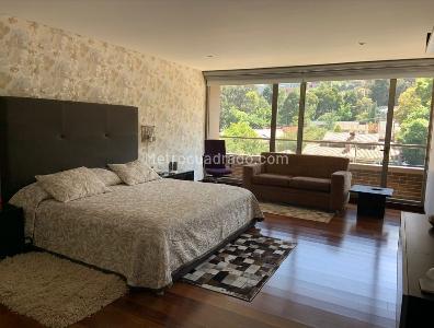 Apartamento en venta en Chico Alto, Bogotá · foto 2 de 7