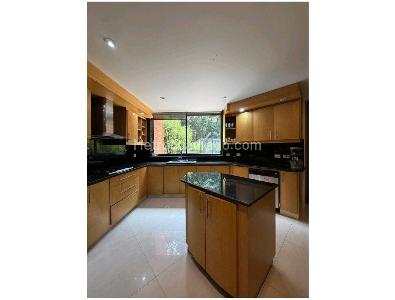 Apartamento en arriendo en Santa Barbara Alta, Bogotá · foto 2 de 12