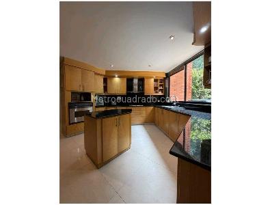 Apartamento en arriendo en Santa Barbara Alta, Bogotá · foto 9 de 12