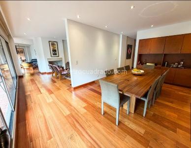 Apartamento de 3 alcobas en venta en Chico Reservado, Bogotá, 257 m² · foto 11 de 16