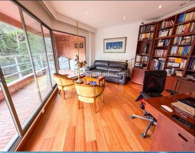 Apartamento de 3 alcobas en venta en Chico Reservado, Bogotá, 257 m² · foto 3 de 16