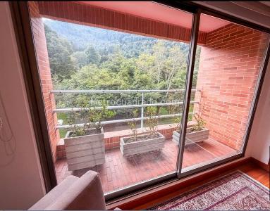 Apartamento de 3 alcobas en venta en Chico Reservado, Bogotá, 257 m² · foto 7 de 16