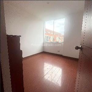 Apartamento en venta en Modelia, Bogotá · foto 2 de 19