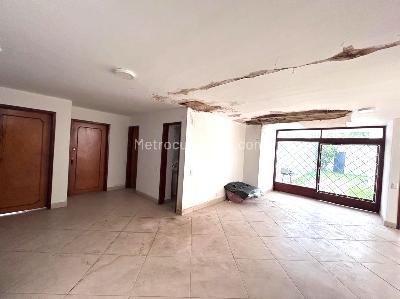 Casa de 4 alcobas en venta en Bogotá, 443 m² · foto 13 de 15