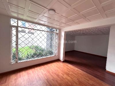 Casa de 4 alcobas en venta en Bogotá, 443 m² · foto 14 de 15