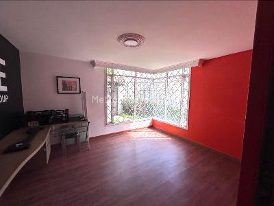 Casa de 4 alcobas en venta en Bogotá, 443 m² · foto 3 de 15