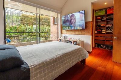 Casa de 4 alcobas en venta en Balcon De Lindaraja, Bogotá, 300 m² · foto 9 de 15