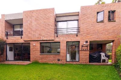 Casa de 4 alcobas en venta en Balcon De Lindaraja, Bogotá, 300 m² · foto 3 de 15
