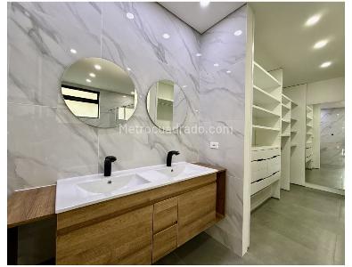 Apartamento de 3 alcobas en venta en Bosque Medina, Bogotá, 197 m² · foto 2 de 19