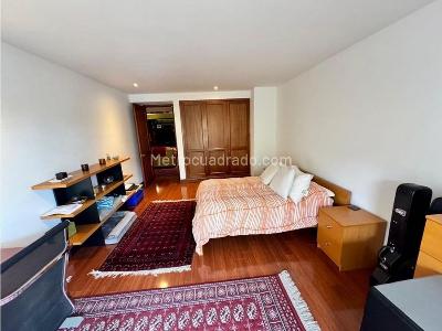 Apartamento de 3 alcobas en venta en El Nogal, Bogotá, 325 m² · foto 3 de 12